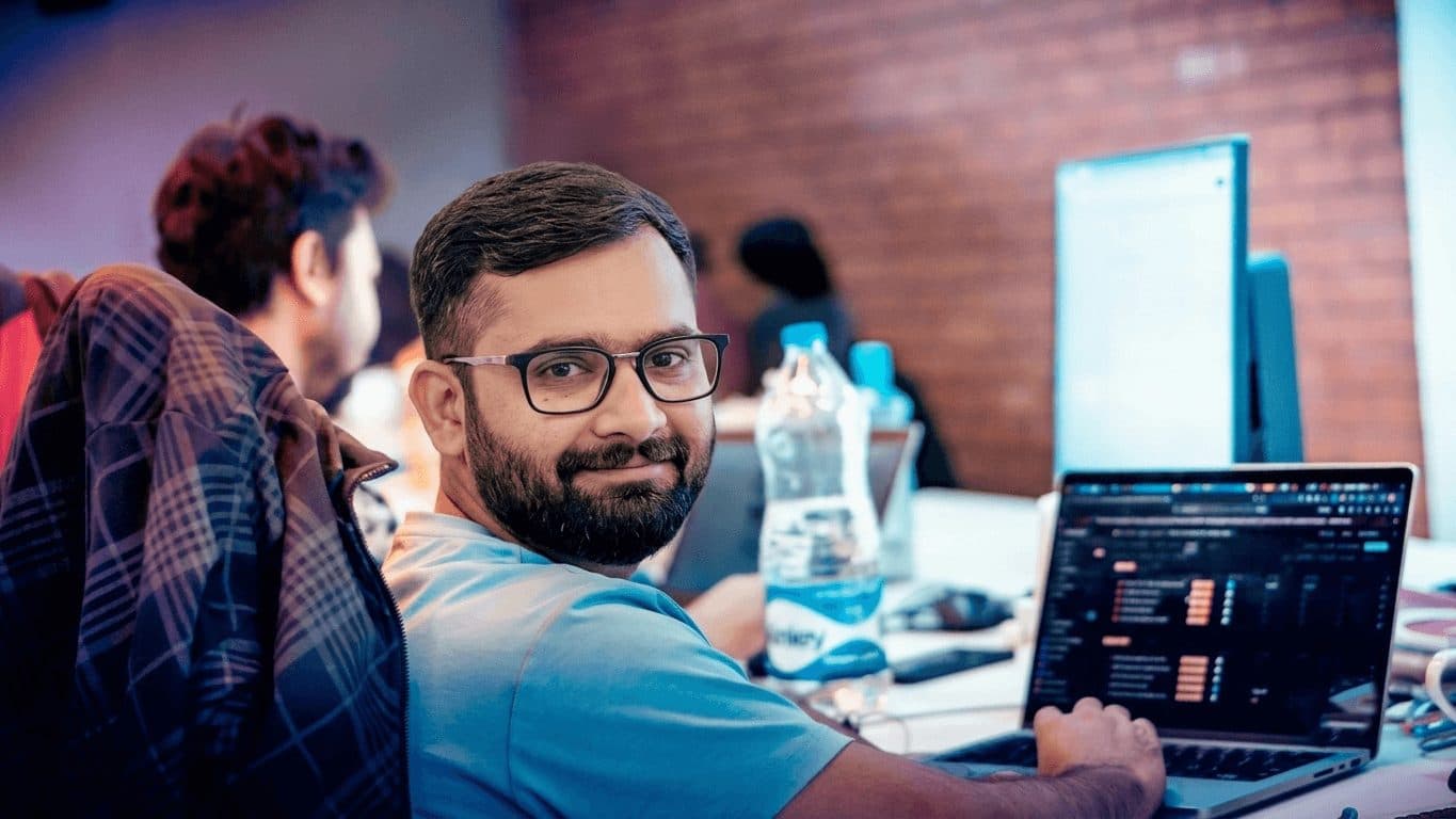 Bitsbuffer leadership at work in the studio